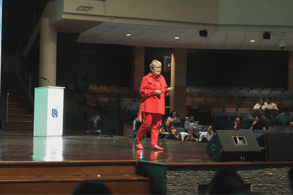 Shark Tank Bi_1 Shark Tank Bi_1