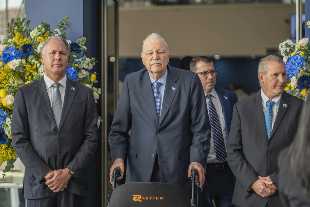 webp-blog-dia-de-la-bandera-01 Blog: Banco Industrial rinde homenaje al Lic. Edgar Heinemann por su trayectoria y contribución a Guatemala 01