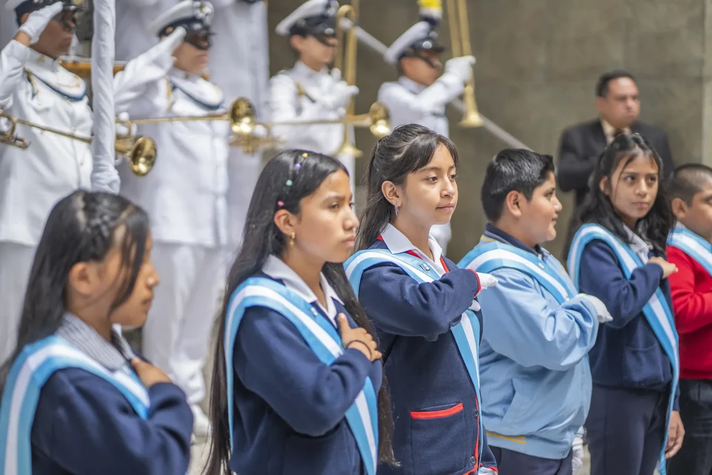 webp-blog-dia-de-la-bandera-07 Blog: Banco Industrial rinde homenaje al Lic. Edgar Heinemann por su trayectoria y contribución a Guatemala 07