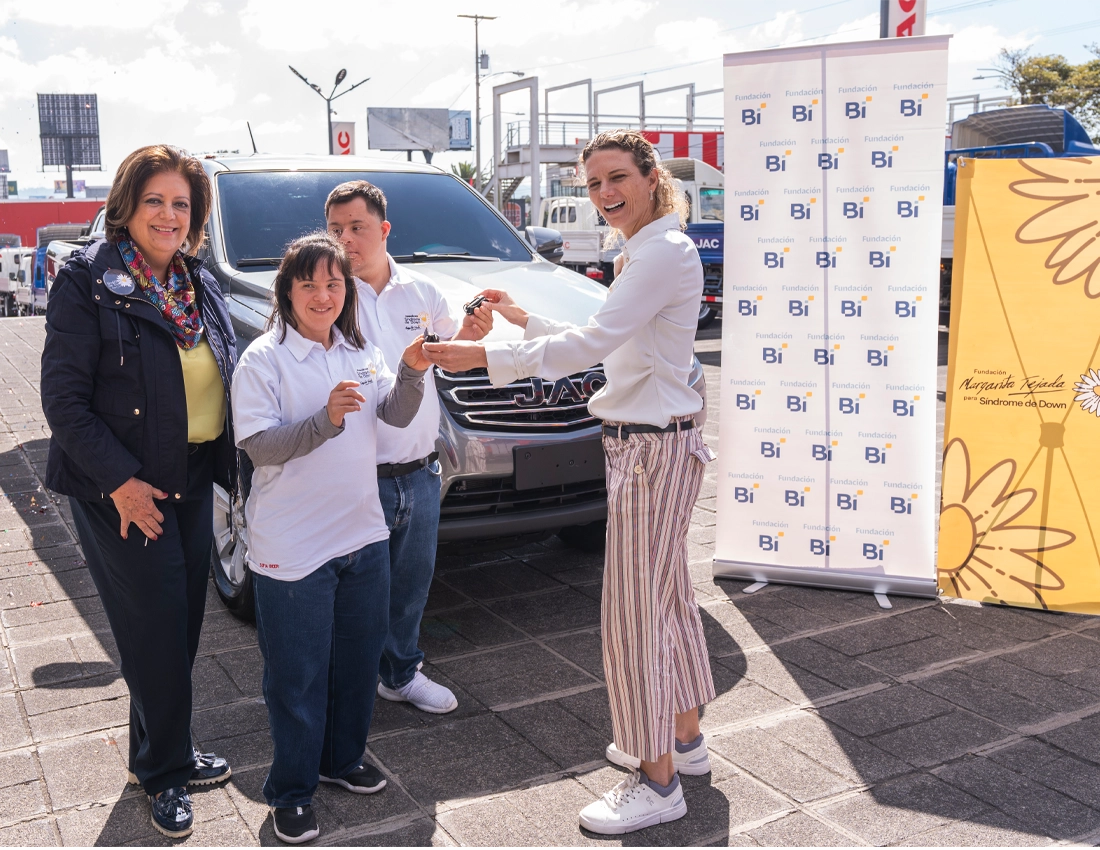 200125_DonacionPickUpMargaritaTejada_4 200125_DonacionPickUpMargaritaTejada_4