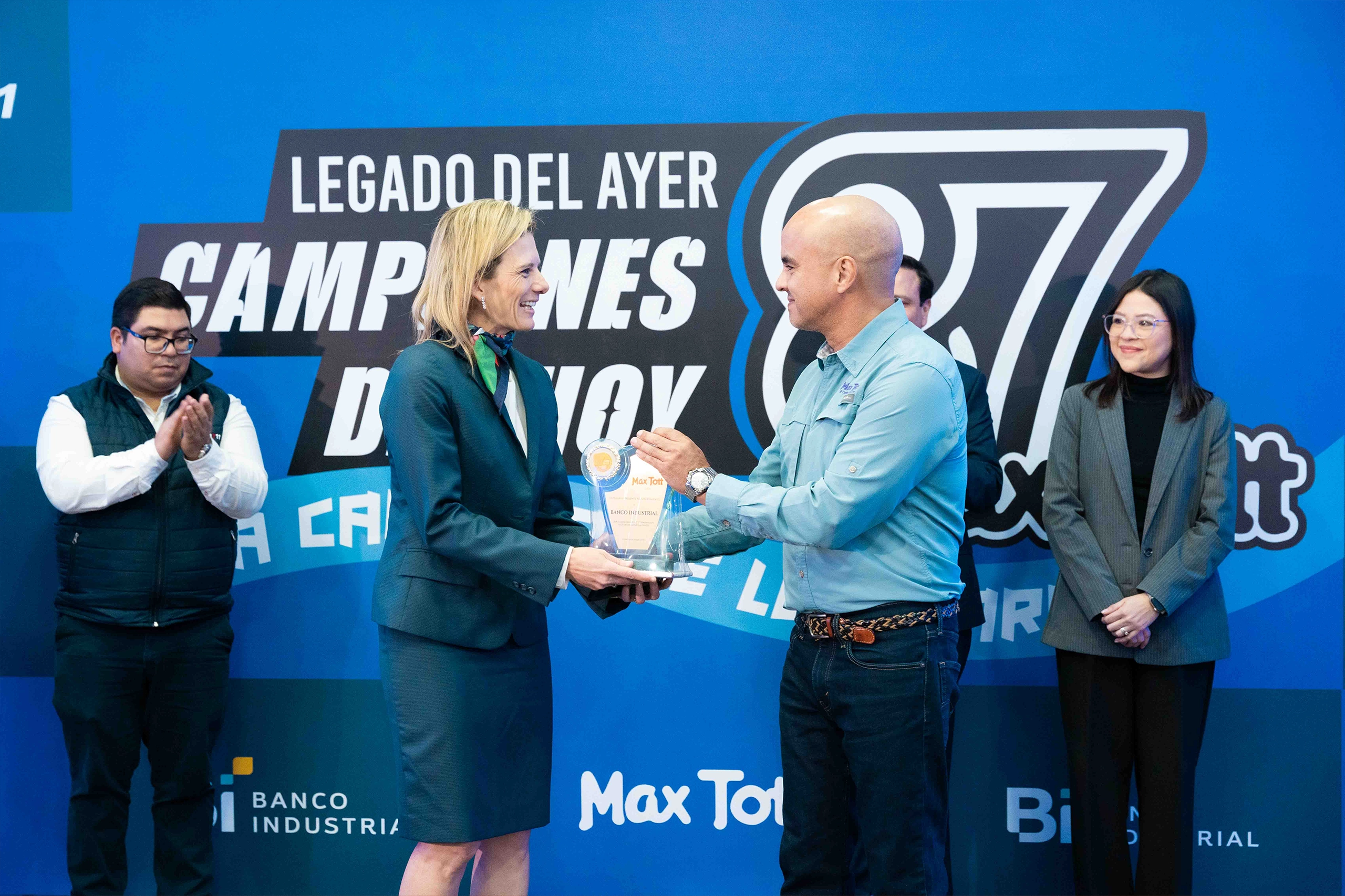 Carrera Max Tott 2025 9