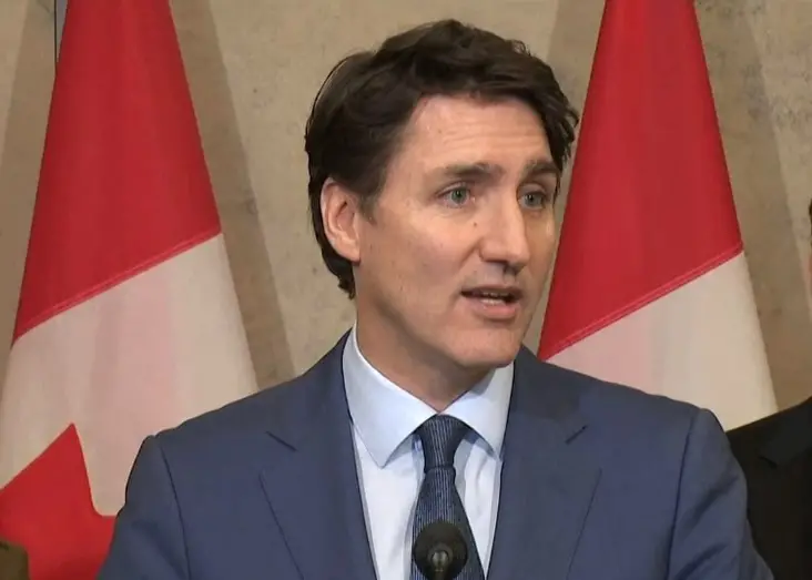 Los aranceles de Trump provocan represalias de China y Canadá mientras México responde Los aranceles de Trump provocan represalias de China y Canadá mientras México responde