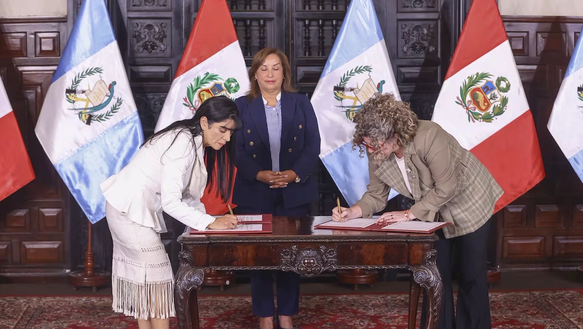 Firma de TLC con Guatemala impulsará negocios y agroexportaciones