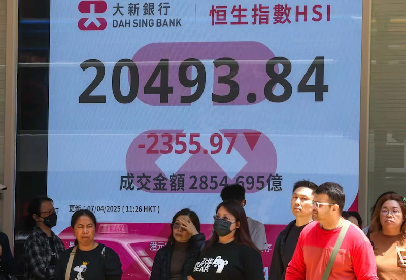 La guerra arancelaria arrastra a las acciones de Hong Kong a su peor desplome desde 1997 Daily News Industrial La guerra arancelaria arrastra a las acciones de Hong Kong a su peor desplome desde 1997 Daily News Industrial