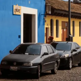 Semana Santa 2025: cómo comprar el marbete de parqueo en Antigua Guatemala