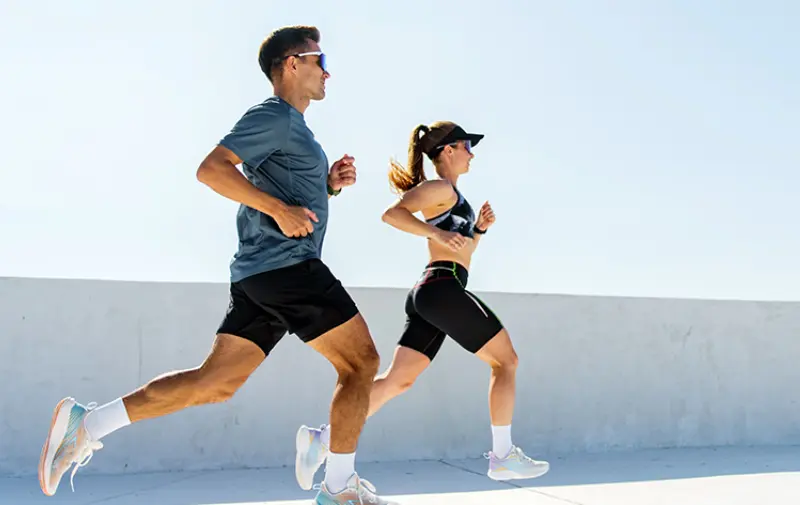Tenis recomendados para correr: consíguelo con tu Tarjeta de Crédito Bi