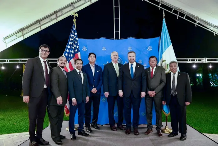 Empresarios-de-Silicon-Valley-vienen-a-invertir-en-Guatemala-y-a-capacitar-al-recurso-humano