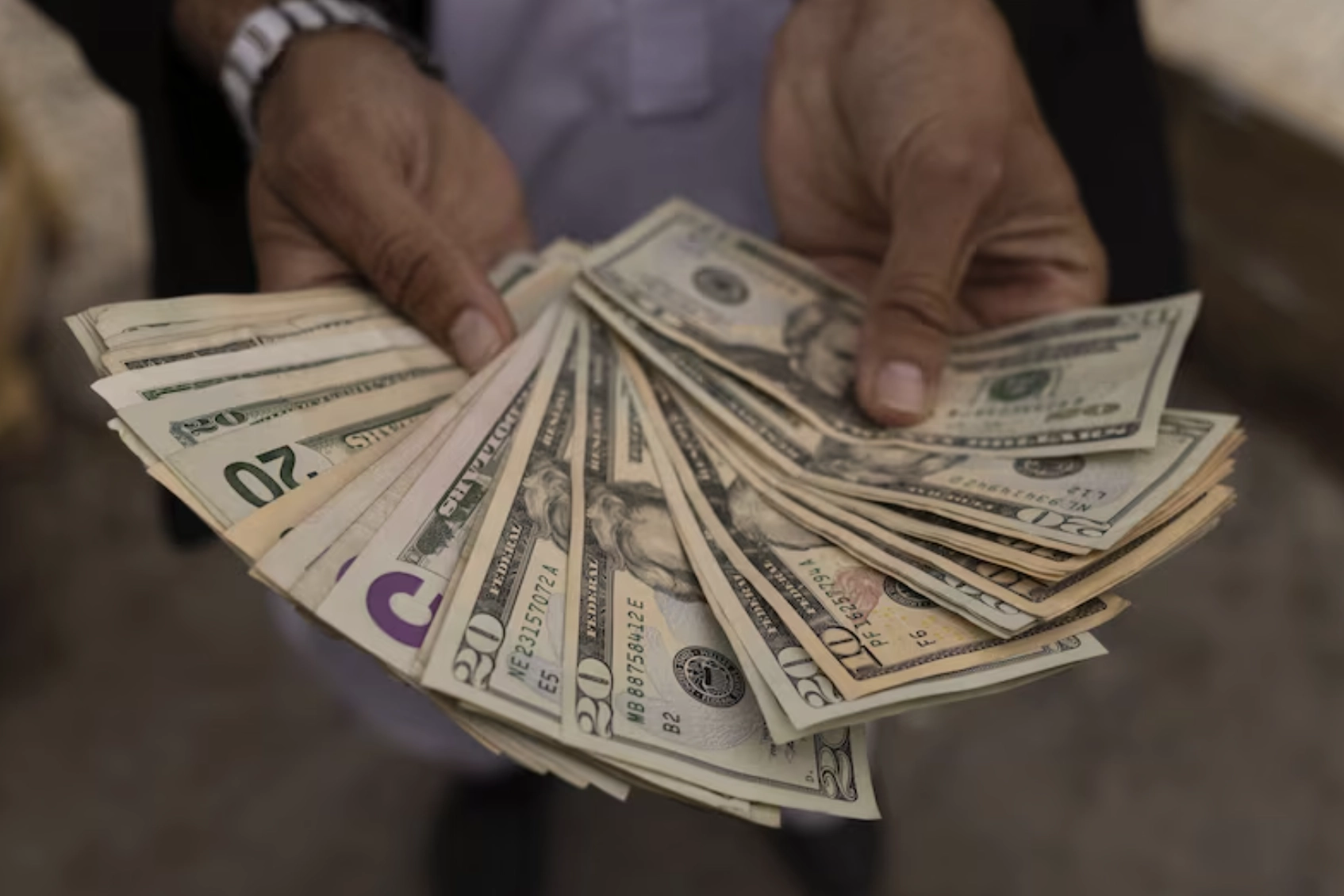 monedas-dolar-proyeccion