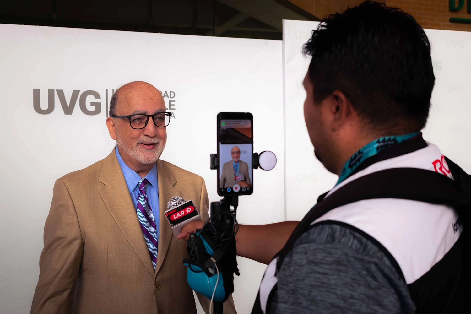 08 MER-2035 FOTOS CP CARRERA UVG