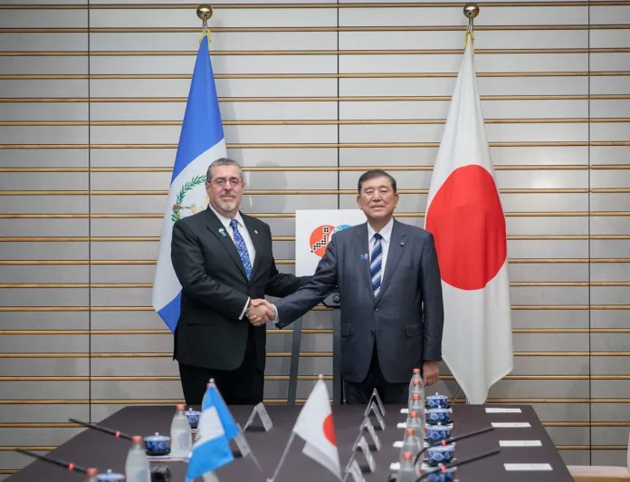 Guatemala y Japón elevan su relación a una «asociación estratégica», tras visita de Arévalo
