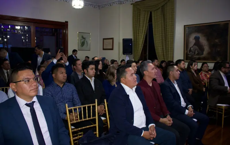 "Entre Empresarios Xela", organizado por Banco Industrial