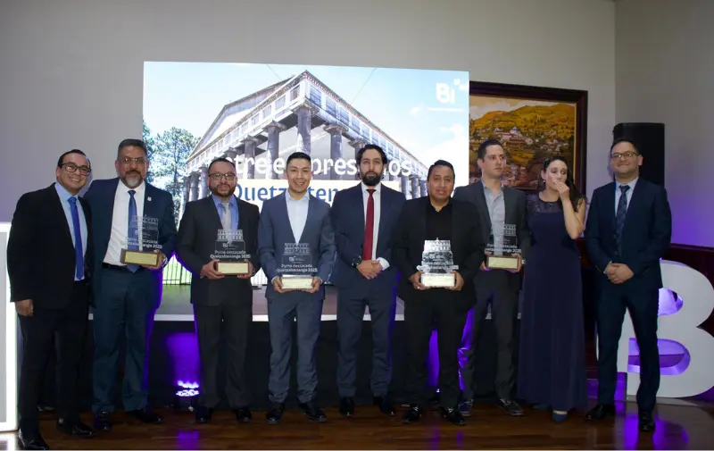 "Entre Empresarios Xela", organizado por Banco Industrial