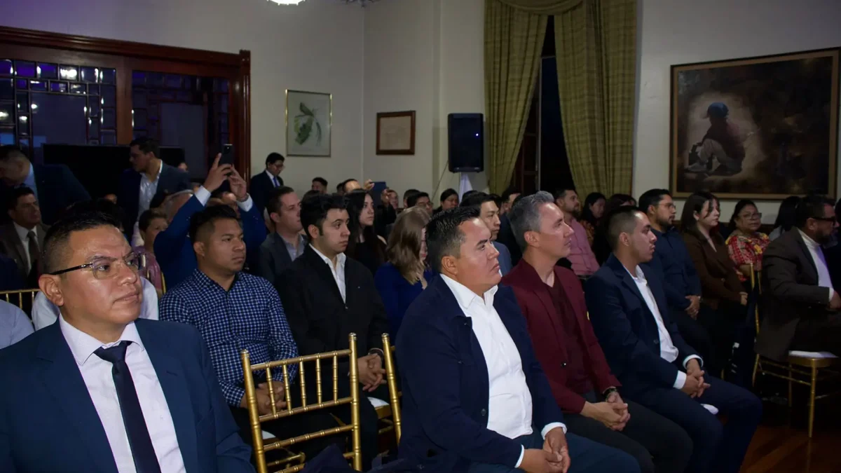 Empresarios de Quetzaltenango se reúnen para conectar historias e impulsar el futuro junto a Banco Industrial 01