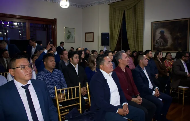 Empresarios de Quetzaltenango se reúnen para conectar historias e impulsar el futuro junto a Banco Industrial 01