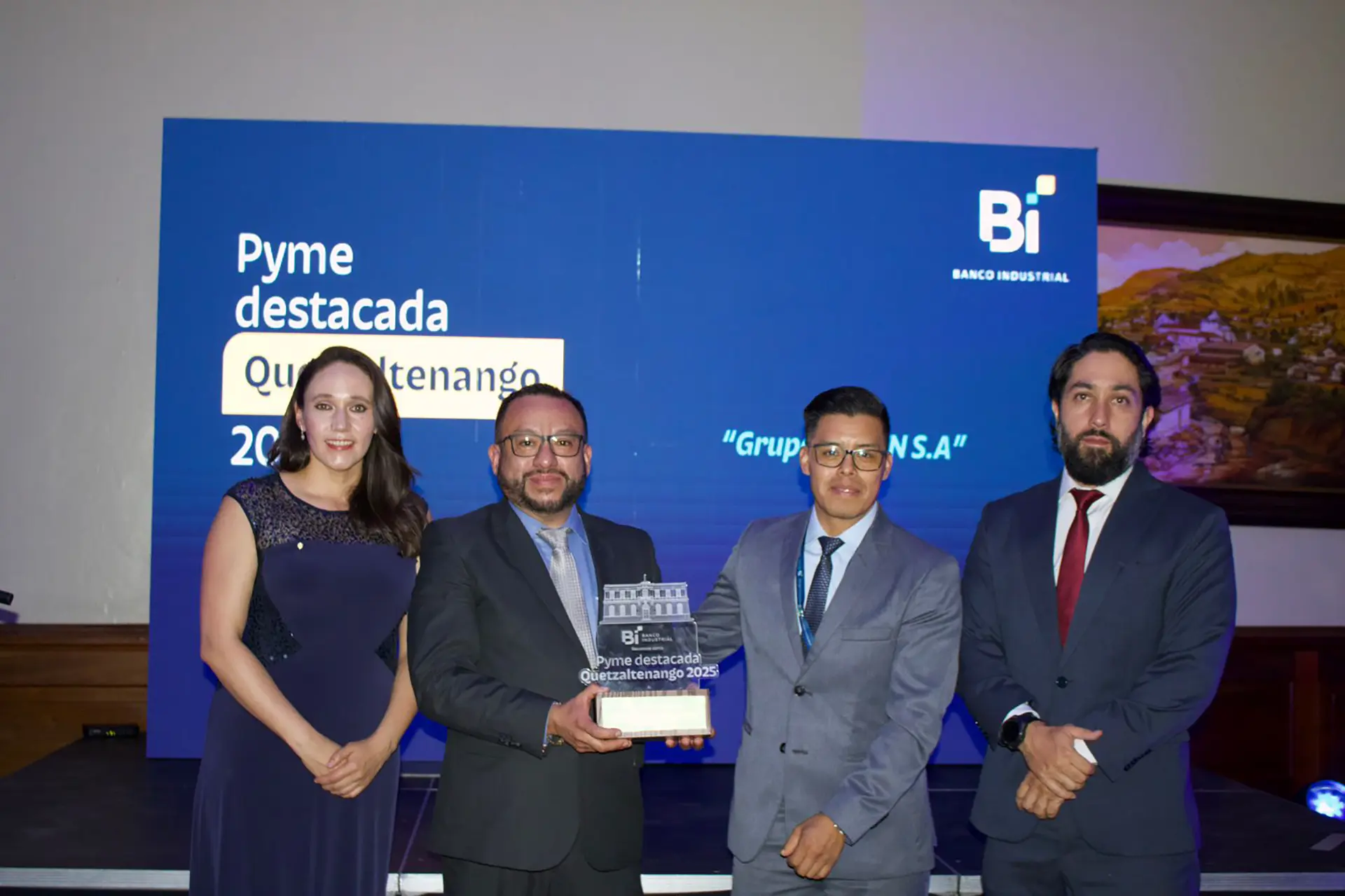 Empresarios de Quetzaltenango se reúnen para conectar historias e impulsar el futuro junto a Banco Industrial 05