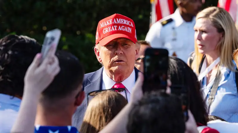 Trump se alista para anunciar acuerdos comerciales y lanzar advertencias arancelarias este lunes