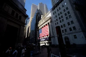 Internacionales el dólar recupera