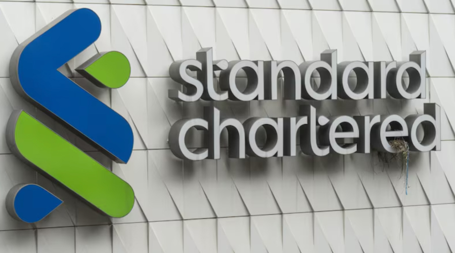 La Fed podría recortar 50 pb las tasas en septiembre, según Standard Chartered