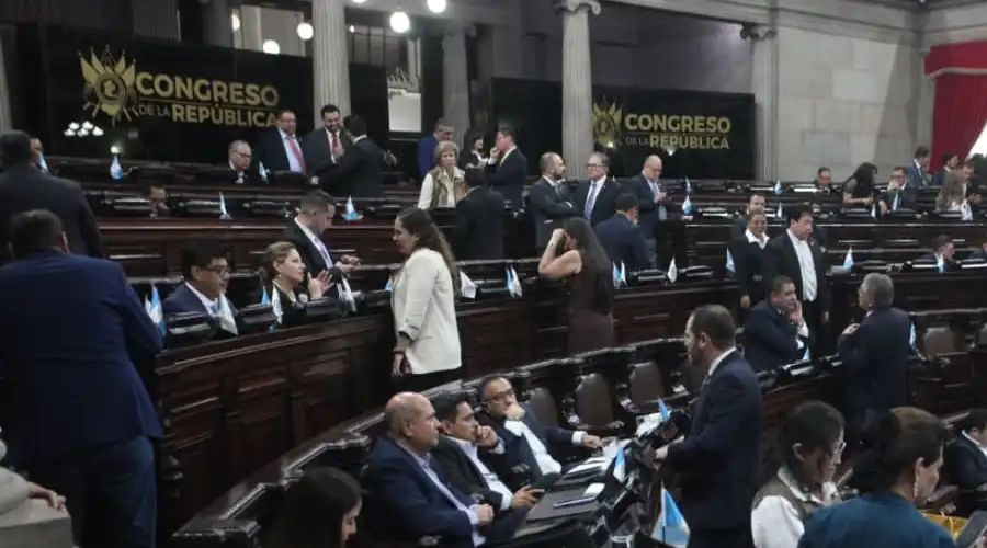 Ley de Ciberseguridad: Expertos alertan sobre control militar, opacidad y vacíos legales en dictamen