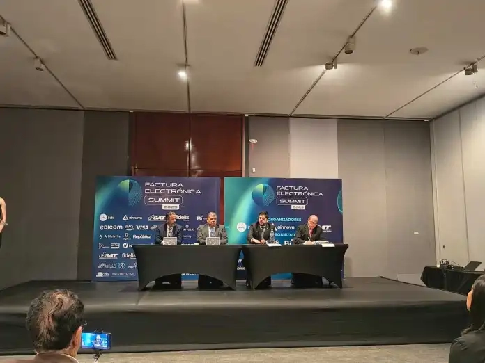 Summit de Factura Electrónica Summit de Factura Electrónica