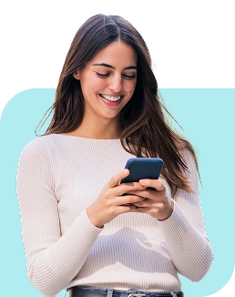 Chica con laptop cuenta bi digital