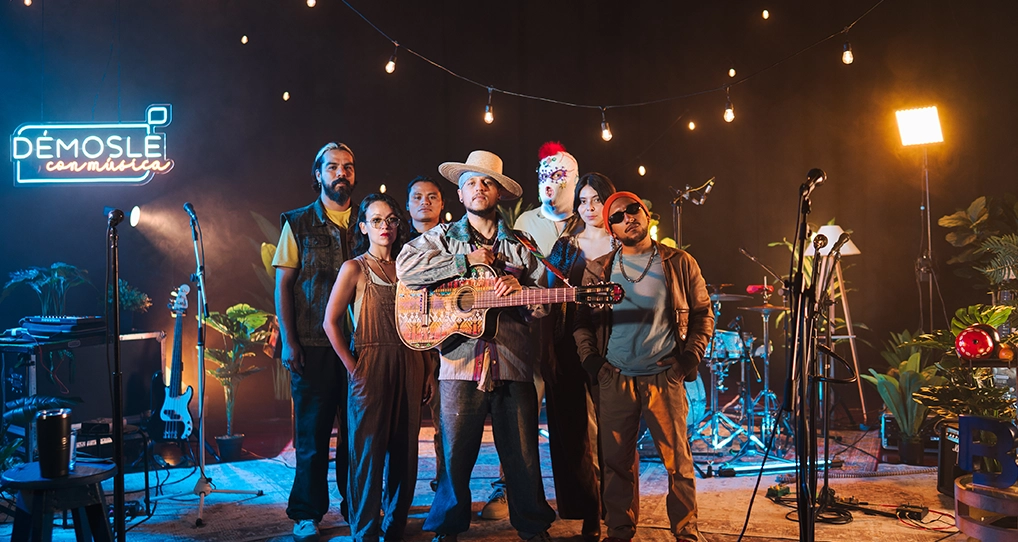 Doctor-nativo-demosle-con-musica-concierto-agradecimiento copia