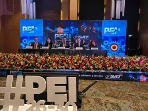 SAT proyecta incrementar la carga tributaria a 12.7% para 2030