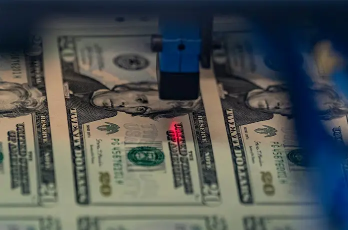 MensajeFed Mensajes de la Fed son clave para el dólar durante cierre de gobierno de EE.UU.