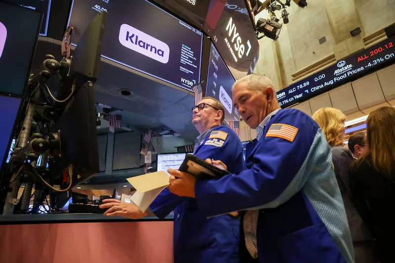 S&P 500 extiende su récord con impulso de balances trimestrales y expectativas por la Fed