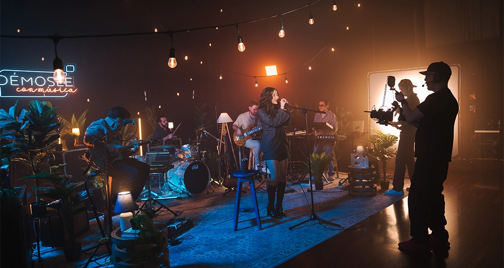 Camila-Orantes-demosle-con-musica-concierto-agradecimiento copia 2