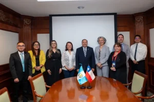 Mision-comercial-de-Chile-visita-Guatemala-y-busca-nuevas-alianzas-en-estos-sectores