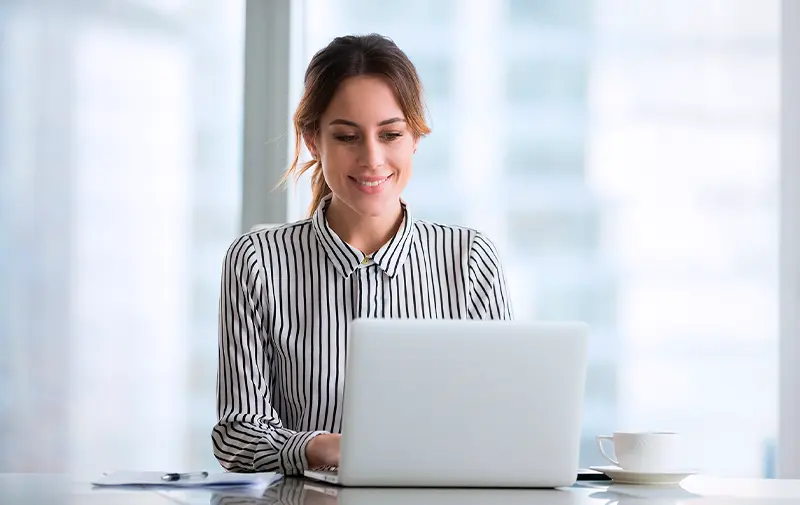 Cómo manejar el estrés y mantener la productividad en el trabajo