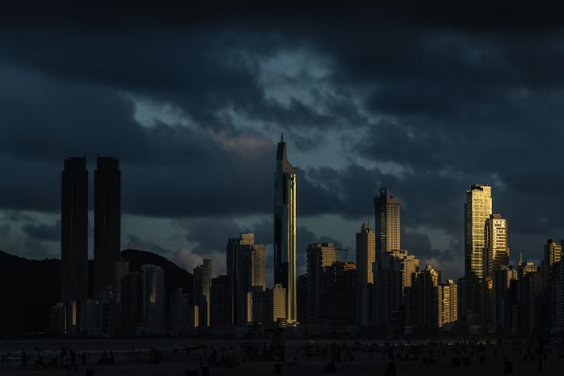 Fuga millonarios Daily News intern Fuga millonarios Daily News intern