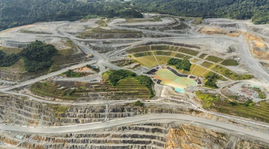 Internacionales Panama mina