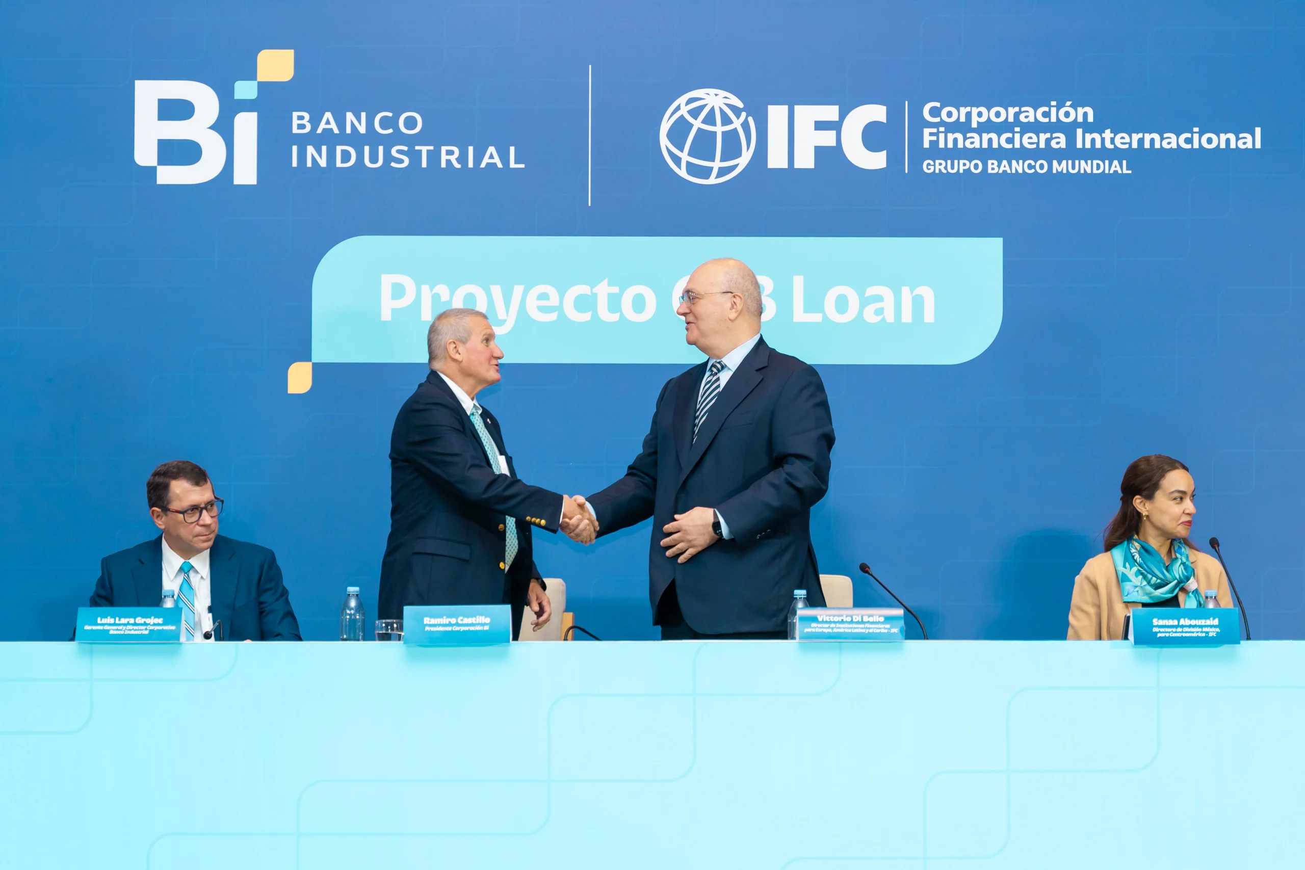 43 MER-3339 FOTOS PARA CONFERENCIA DE PRENSA CON IFC FOTOS PARA CONFERENCIA DE PRENSA CON IFC