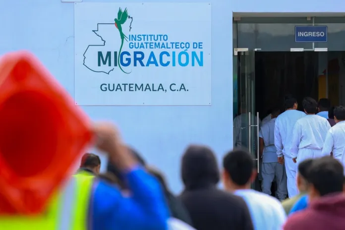 SAT-y-Migracion-acuerdan-liberar-a-migrantes-retornados-de-este-requisito-tributario SAT-y-Migracion-acuerdan-liberar-a-migrantes-retornados-de-este-requisito-tributario