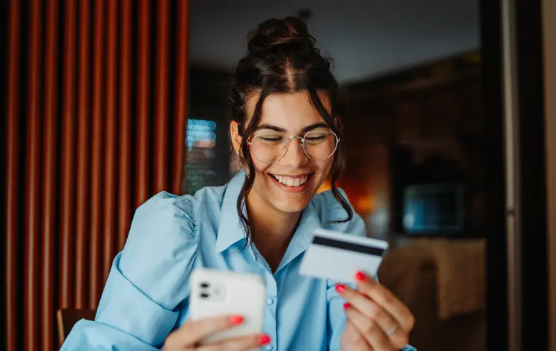 Solicita el servicio cero riesgo y mantén tu tarjeta de crédito segura