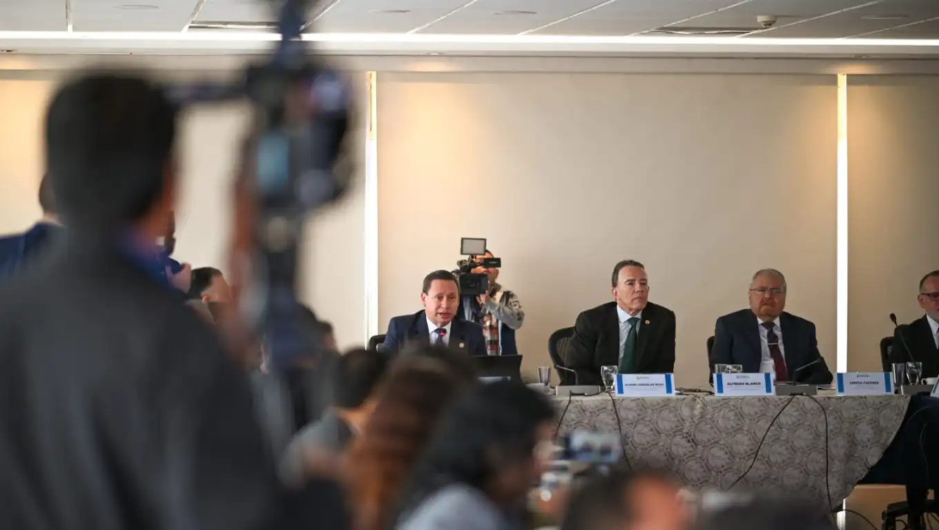 Aumento precios del petroleo