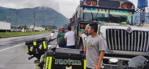 Camión multado multa