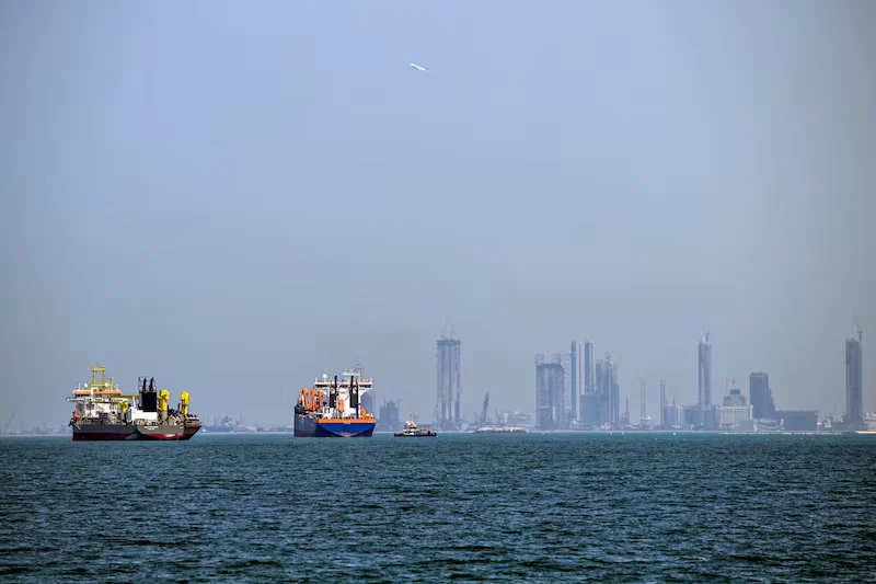 iran-intensifica-ataques-contra-dubai-y-activos-navieros iran-intensifica-ataques-contra-dubai-y-activos-navieros