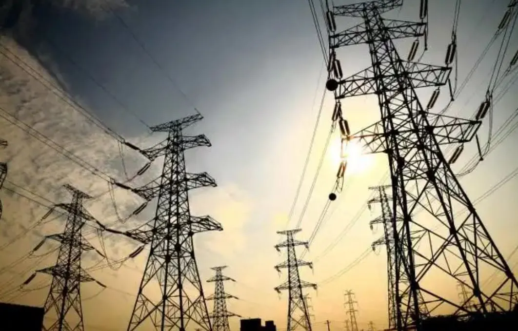 Torres-de-energia-electrica Torres-de-energia-electrica