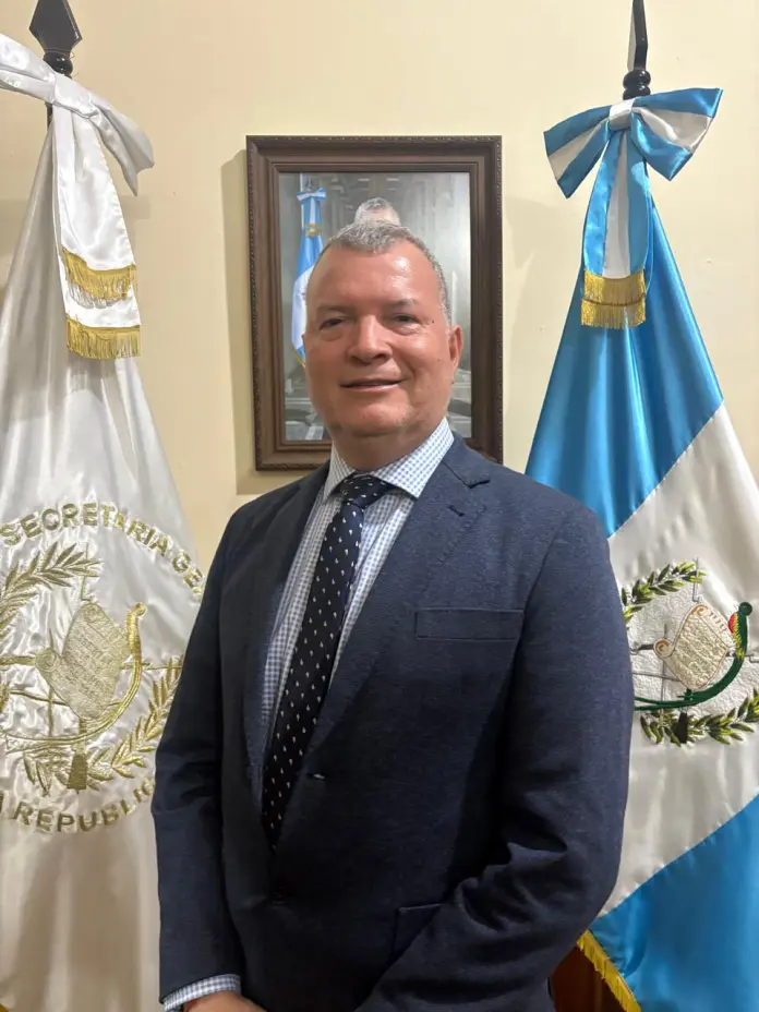 Edwin Barrios-Ministro de Energia y Minas Edwin Barrios-Ministro de Energia y Minas