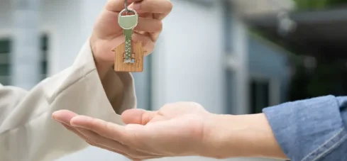 Ahorro para el enganche: Tu primera cuenta monetaria como paso hacia tu casa propia