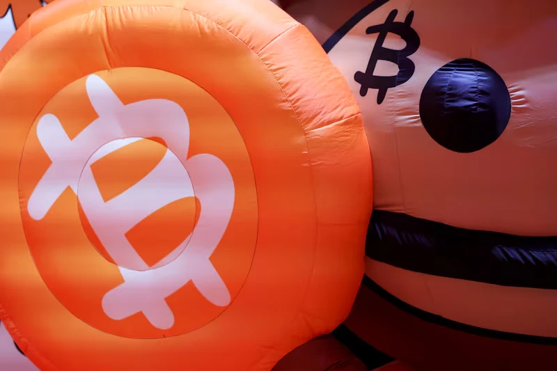 bitcoin-se-acerca-a-los-78000-y-se-encamina-a-su-mejor-semana-en-3años