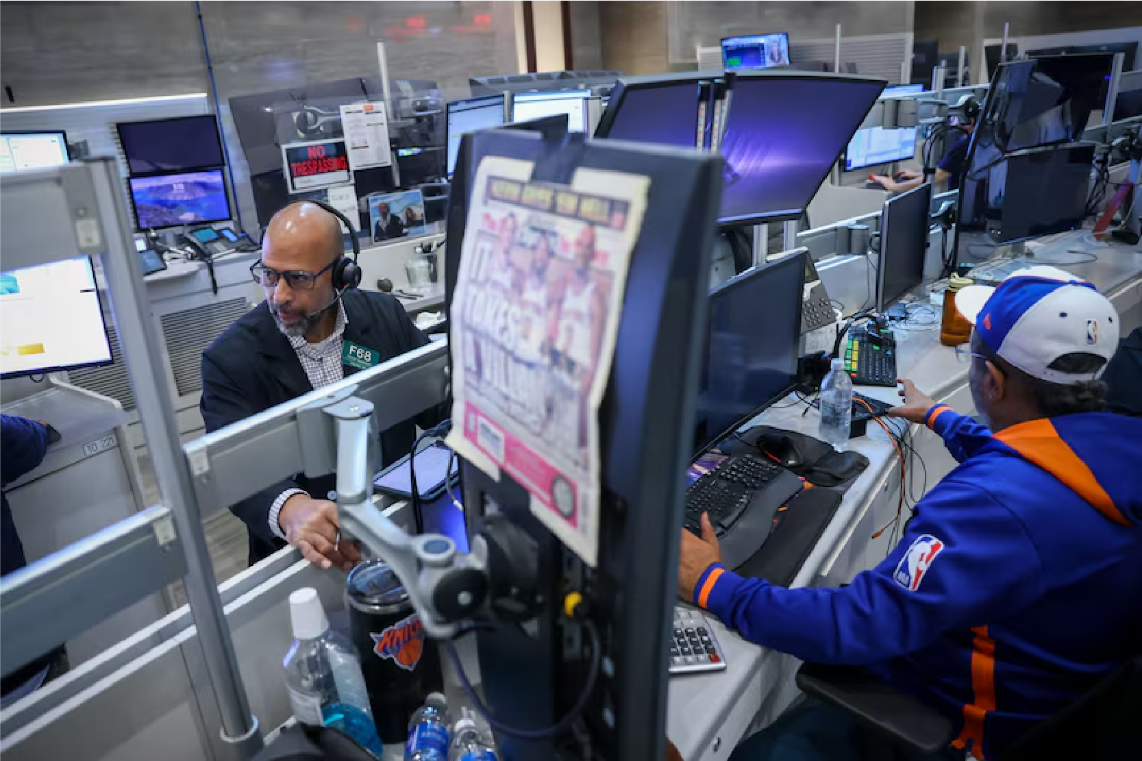 S&P-500-cae-y-el-dolar-sube S&P-500-cae-y-el-dolar-sube