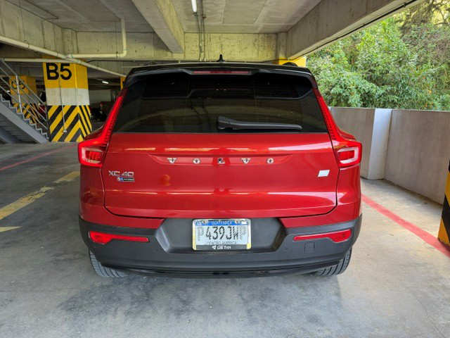 Volvo-xc40-2