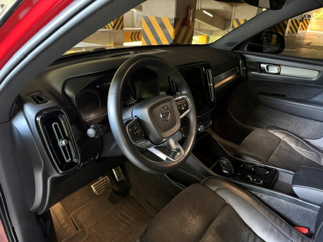 Volvo-xc40-5